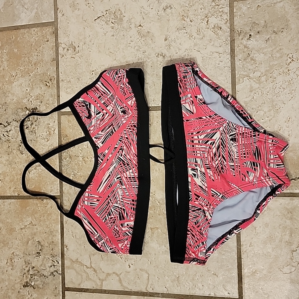 Nike Girls Size 12 Practice Suit